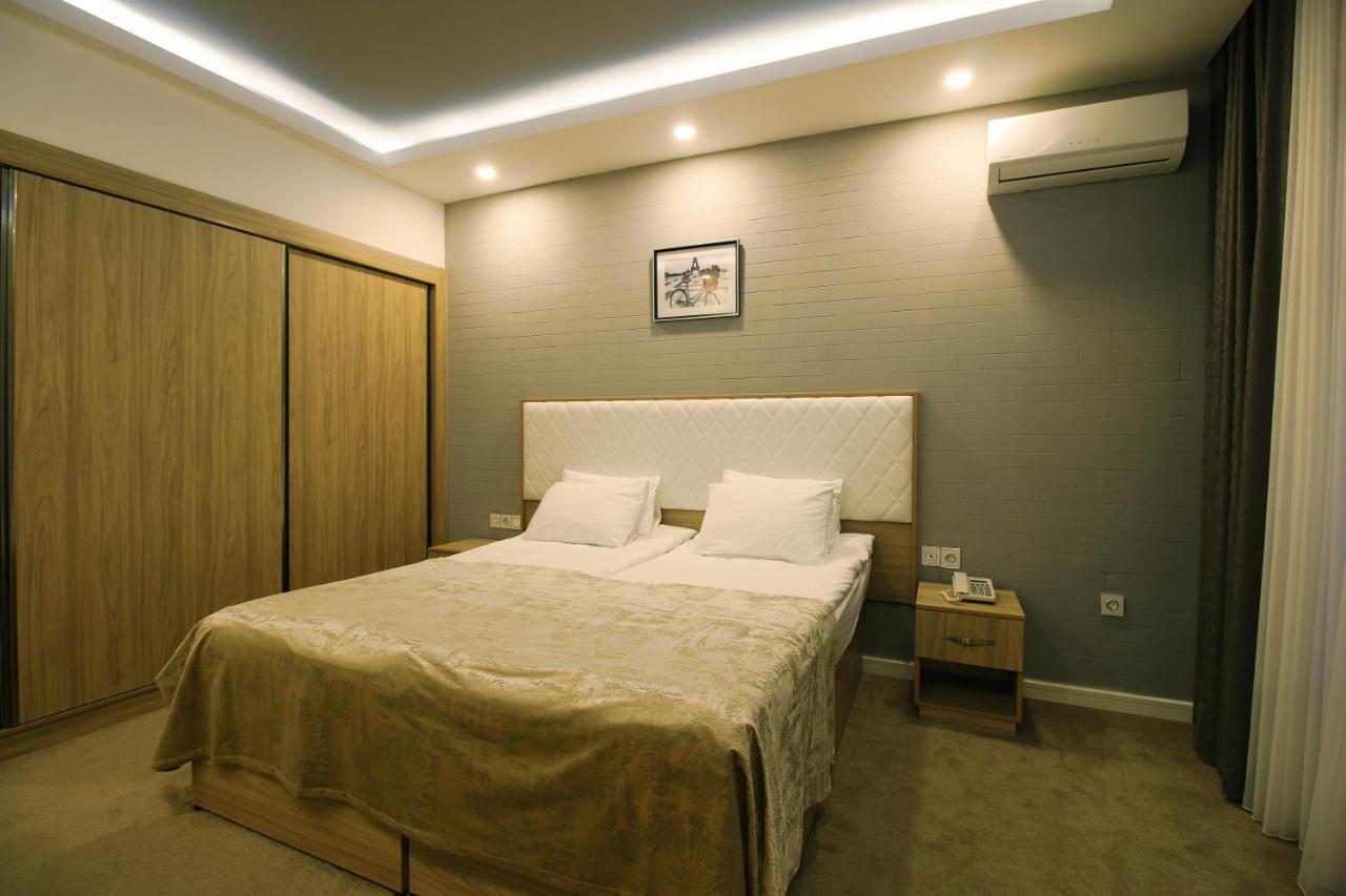 Baku Exotica Hotel ภายนอก รูปภาพ
