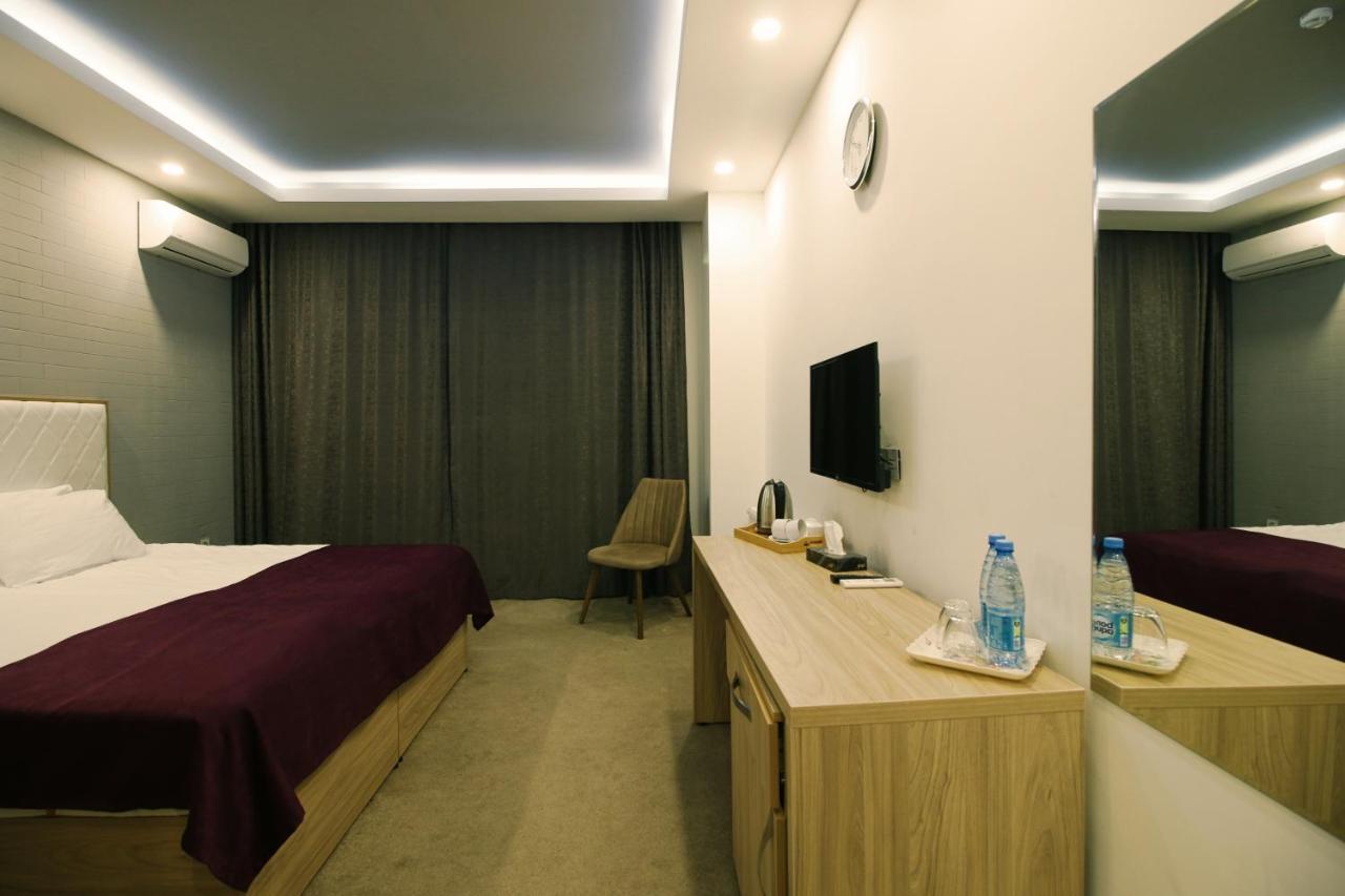 Baku Exotica Hotel ภายนอก รูปภาพ