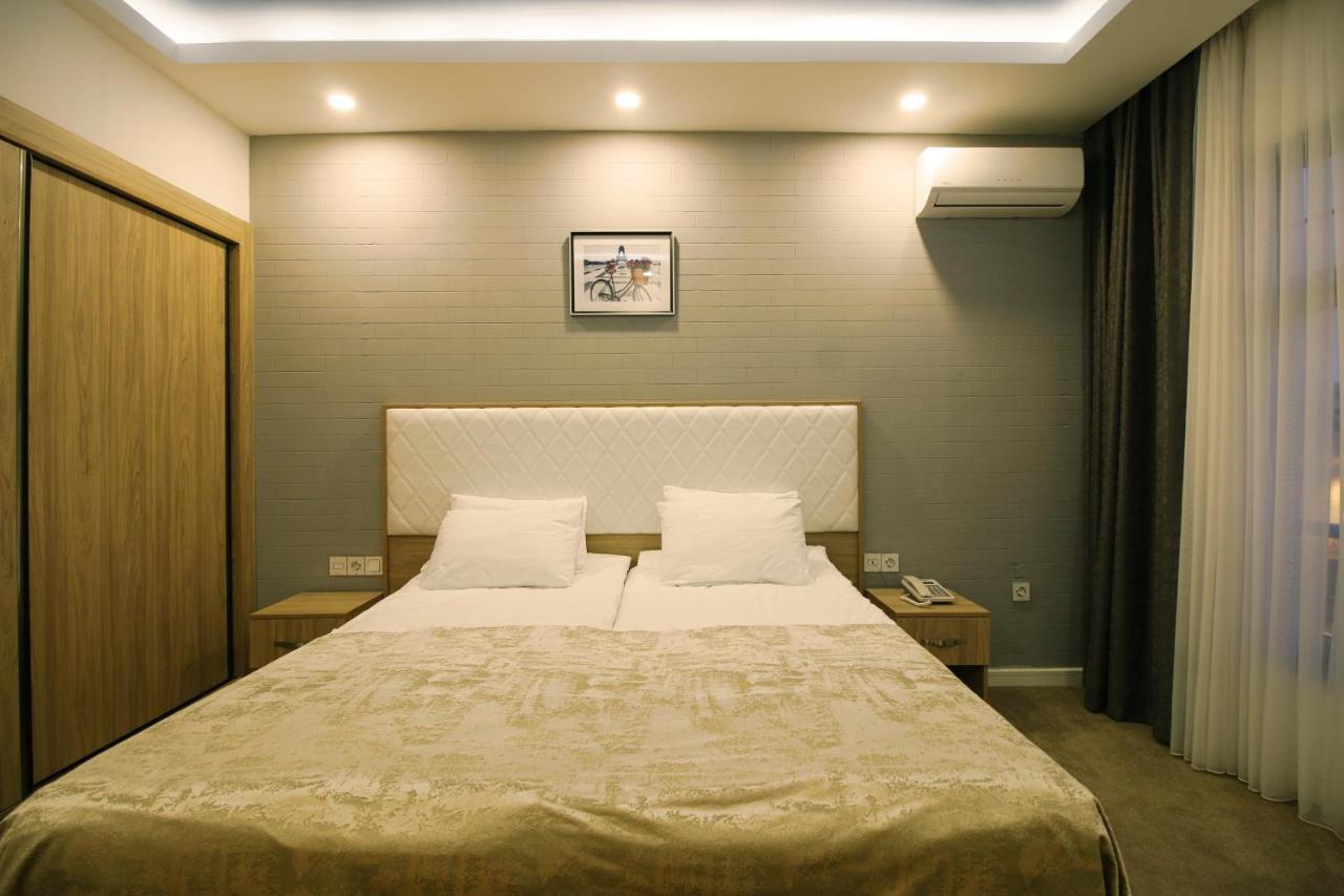 Baku Exotica Hotel ภายนอก รูปภาพ